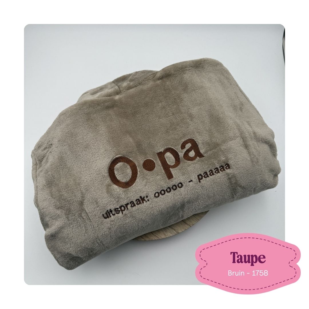 taupe badjas geborduurd met opa op de rug