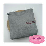 Gepersonaliseerde geborduurde sweater sportgrijs met tekst op maat, MBroidery